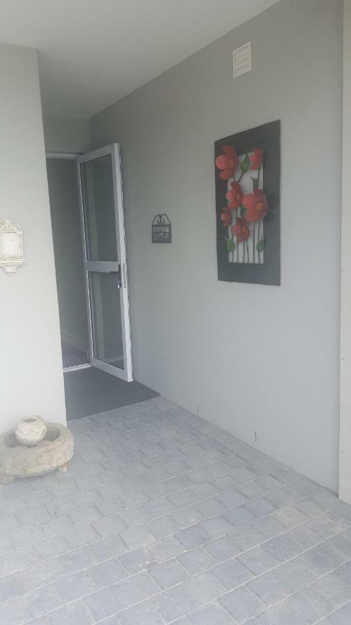 Appartamento 21 On Bakoond Yzerfontein Esterno foto
